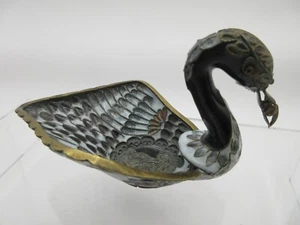 Insolito cigno nero antico 3" con pesce cloisonne ottone smaltato portasapone/sapone - Foto 1 di 18