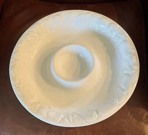 Chip And Dip White Pottery Bowl Glazed One Piece W/ Raised Edge FruitVeg Pattern - Picture 1 of 5