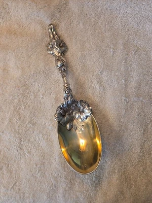 CUCHARA DE SERVIR BAYAS HIBISCUS by WHITING plata esterlina fundida tazón GW, monograma Foto 1 de 4