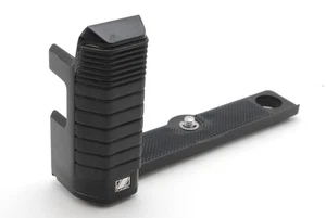 Incl. US Duty [N MINT] PLAUBEL Hand Grip for Makina 67 W67 670 Camera From JAPAN - Picture 1 of 8