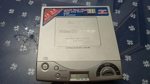 Sony D-V7000 discman  CD Portable Video CD Player walkman - Picture 1 of 9