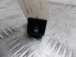 Peugeot 207 Door Lock Unlock Switch 4 PIN Plug MK1 2006-2013A - Picture 1 of 5