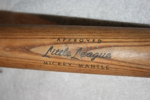 Mickey Mantle Louisville Slugger 28" H&B Little League Bat Cracked-Tape Residue! Cover