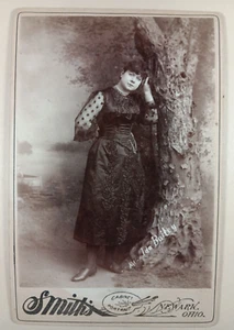 Miss Ida Bailey - Intérprete de teatro / escenario - Fotografía con tarjeta de gabinete, década de 1890 - Imagen 1 de 1