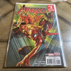EARTHS MIGHTIEST HEROES AVENGERS #1 ALEX ROSS MARK WAID Ungraded Marvel Comics - Picture 1 of 1