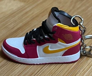 Nuevo Mini 3D~AIR JORDAN~ Llavero Zapatillas Zapatillas ~ Magenta/Naranja/Blanco - Imagen 1 de 6