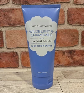 WILDBERRY & CHAMOMILE 6oz body scrub Bath & Body Works - Picture 1 of 2