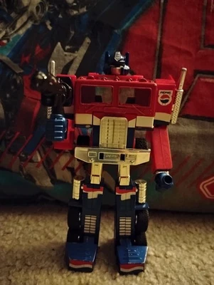 Takara Pepsi Convoy Complete - Image 1 of 4