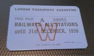 Vintage 1956 London Transport Bus & Underground Executive Free Pass - Picture 1 of 2