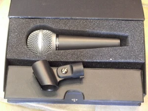 X-RAY Dynamisches Mikrofon XR-DM1002, Imp. 500 Ohm, XLR Anschluss - Bild 1 von 7