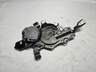 2004 - 2009 Lexus RX350 RX400H Rear Hatch Pull Down Motor Assembly  - Image 1 of 4