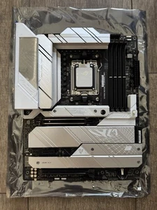 ASUS ROG Strix X670E-A Gaming WiFi AM5 ATX AMD Mainboard - Bild 1 von 6