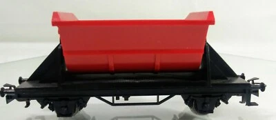 Marklin HO 4413 Dump Car - Red - Image 1 of 4