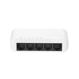 5 Port Gigabit Ethernet Switch 4 x 100/1000Mbps Ports and 1 Gigabit Uplink Un... - Picture 1 of 5