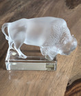 Presse papier bison Lalique France cristal givré