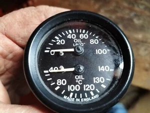 Mocal Dual Oil Pressure And Temperature Gauge. - Picture 1 of 5