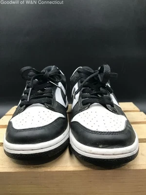 Authentic Nike Sneaker Black/White Unisex Kids Casual Shoes - US 5.5 - Image 1 of 4