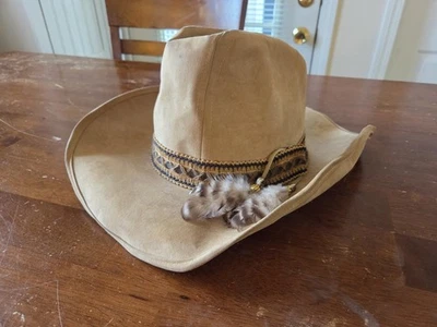 Vintage De Sind Cowboy Hat USA Union Made Size M (7) Brown Suede W/Feathers - Image 1 of 4