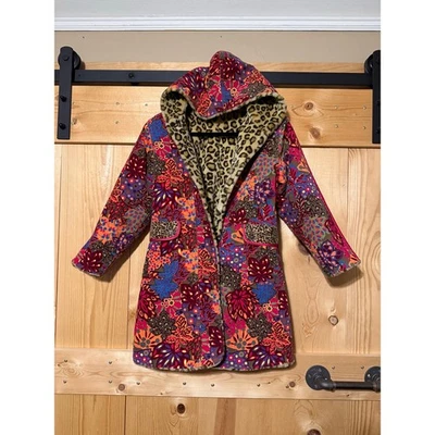 Abrigo con Capucha Floral de Leopardo y Terciopelo Reversible Lugar Infantil De Colección Talla 10/12 Foto 1 de 4
