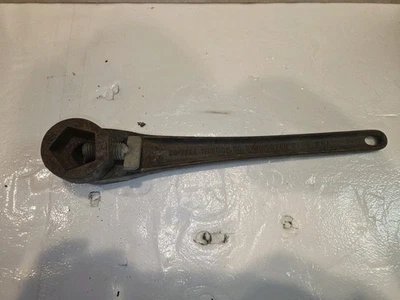 Lowell No. 52 Herramienta Boca de Trinquete Llave Boca de Incendio Contratista Usado Foto 1 de 4