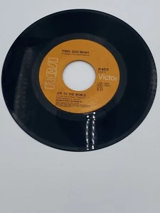 Three Dog Night~RCA 1971~45RPM~ Joy To The World/I Can Hear You Canada Import - Picture 1 of 4
