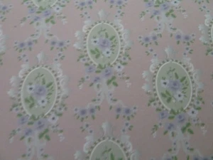 Dolls House Pink Victorian Cameo Miniature 1:12 Scale Interior Décor Wallpaper - Picture 1 of 4
