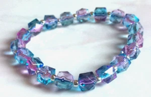 Pink & Blue Coloured Faceted Cube Shaped Bead Stretchy Elastic Bracelet. - Picture 1 of 3