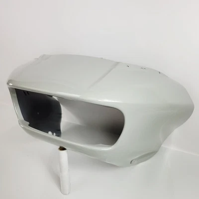 2020 Harley Davidson CVO Road Glide Outer Fairing SAND DUNE PEARL 15-23 - Scuff - Image 1 of 4