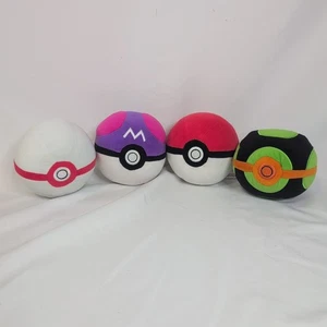 Pokemon Pokeball Plushies - Master, White & Black, Premier & Dusk Ball 2018 WCT  - Bild 1 von 6