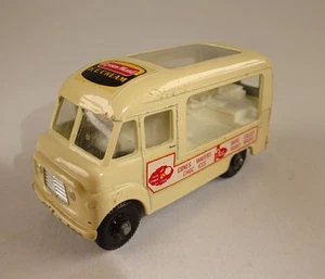 Furgoneta de Helados Matchbox 1-75 Serie Nº 47B 2. Color crema - Imagen 1 de 6