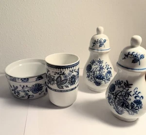 4pc Lot Blue Onion Pattern Lot - Picture 1 of 7