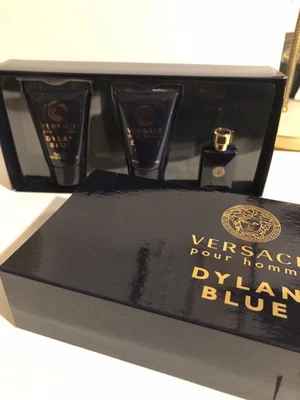 Versace Dylan Blue Mini juego de regalo de 3 piezas 0,17 oz + gel de ducha + bálsamo para después del afeitado para hombres Foto 1 de 3