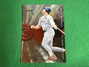 1998 Pinnacle Hit It Here #8 Mark McGwire 00607 St. Louis Cardinals - Picture 1 of 1
