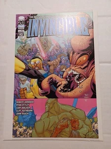 Invincible #92 2012 Image Comics primera impresión exitoso programa de televisión Robert Kirkman en muy buen estado - Imagen 1 de 12
