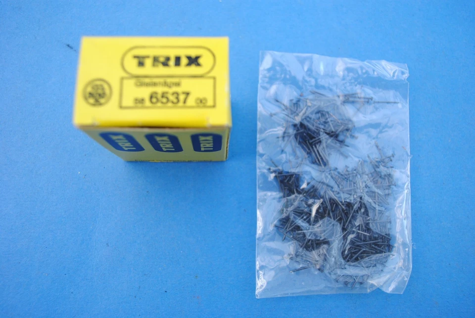 Trix-Express     1  Paket  Gleisnägel   Nr.  66537  für  HO  ca. 500 Stück  NEU - Bild 1 von 1