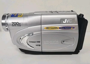 JVC GR-FX16EK Compact VHS-C Camcorder x700 ZOOM *UNTESTED NO CHARGER* - Picture 1 of 8