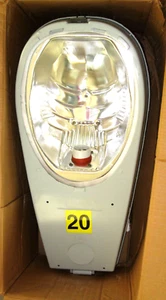 NEW GE LUMINAIRE M400 Street Lamp Light Fixture Road Parking HPS 200W USA - Picture 1 of 5
