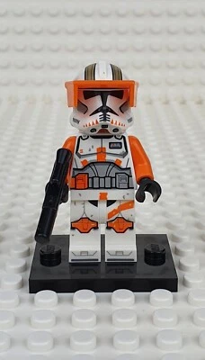 LEGO® Star Wars Minifigur - Clone Trooper Commander Cody 212th Phase 2 (sw1233) - Bild 1 von 4