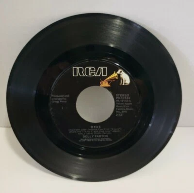Dolly Parton 9 to 5 / Sing for the Common Man 7" 45 rpm RCA PB-12133 - Image 1 of 2