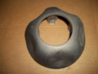 Cubierta de tapacubos central de llanta para camioneta Mazda B2500 B3000 B4000 USADA FABRICANTE DE EQUIPOS ORIGINALES 4x4 Foto 1 de 4