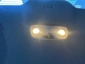 VOLVO S40 03/2004-08/2012 REAR COURTESY LIGHT - Picture 1 of 12