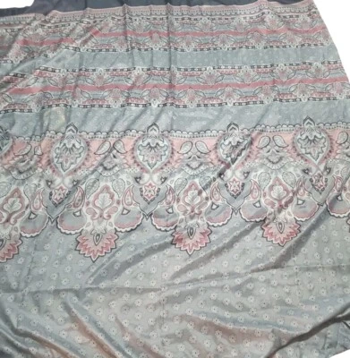 Mainstays Cortina de Ducha Floral Gris Oscuro, Ltd Gris Y Rosa Paisley Talla 69"×72" Foto 1 de 4