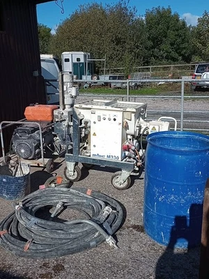 RENDERING MACHINE FULL SET UP ..  M,TEC 330 Inc razor deck scaffolding - Image 1 of 4