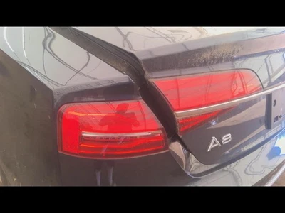 Cuarto de luz trasera del conductor montado en panel para 15-18 AUDI A8 6713393 Foto 1 de 4