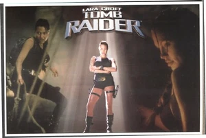 Modern Movie Postcard: LARA CROFT: TOMB RAIDER (Angelina Jolie). Free UK p&p - Picture 1 of 1