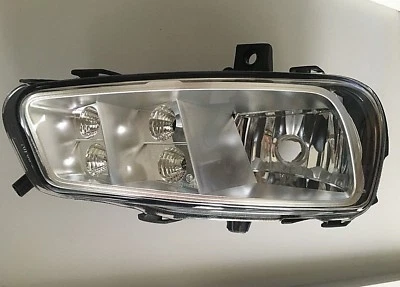 Tagfahrlicht Nebelscheinwerfer Links LED  Mercedes ANTOS ACTROS MP4 A9608202256 - Bild 1 von 3