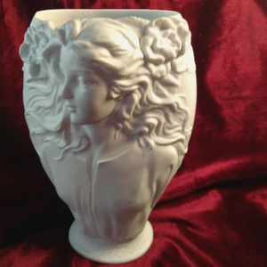 FZ00259 - Franz Porcelain Collection -Mariana Vase 21.5cm - Boxed Old Stock 2003 - Picture 1 of 17