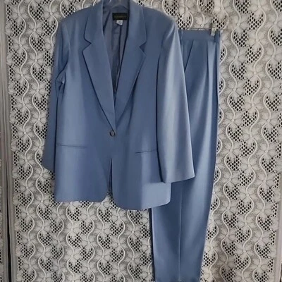 Requirements Brand From Nordstrom Beautiful Blue Pant Suit Size 16 Business - Image 1 of 4