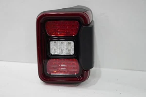 20-23 Jeep JT Gladiator OEM Right RH Tail Light LED With Blind Spot Alert D1 - Picture 1 of 10