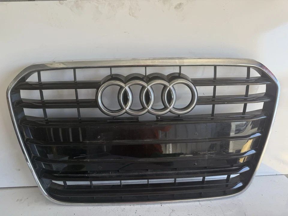 2012-2015 Audi A6 Front Grill 4G0 853 653 A OEM 260 - Image 1 of 4